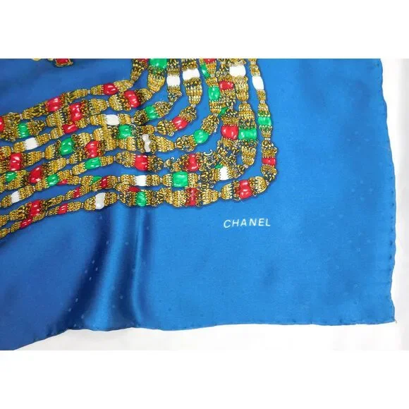 AUTHENTIC Vintage Chanel Red Floral Print Silk Scarf 34"x34" - Picture 8 of 11